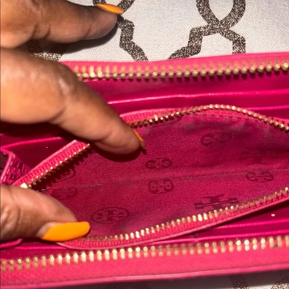 Tory Burch Red and Orange Wallet - Picture 5 of 6